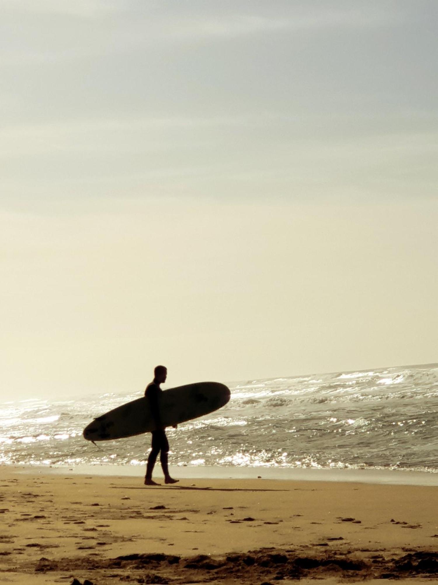 The Far End Surf House - Surf & Yoga Holidays Lourinhã Zewnętrze zdjęcie