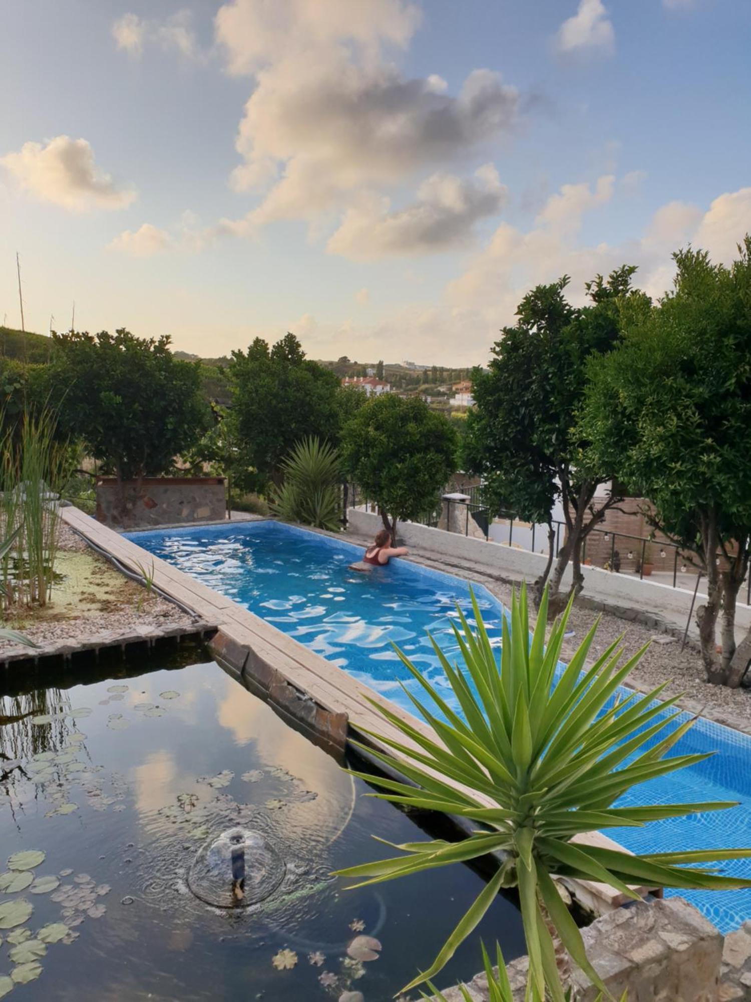 The Far End Surf House - Surf & Yoga Holidays Lourinhã Zewnętrze zdjęcie