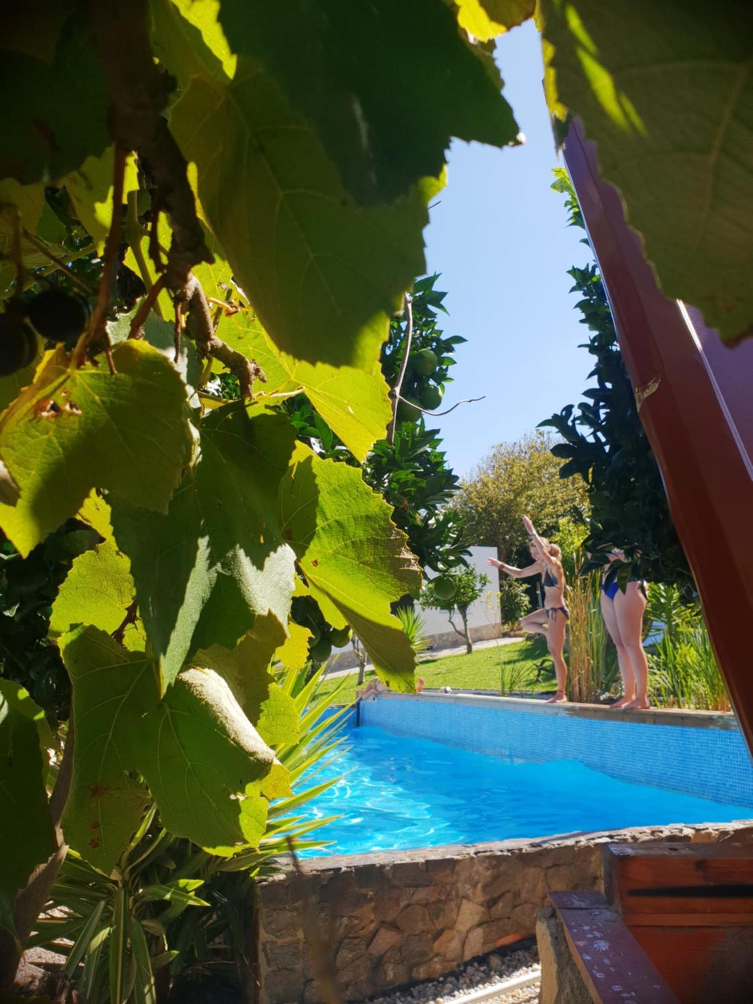 The Far End Surf House - Surf & Yoga Holidays Lourinhã Zewnętrze zdjęcie